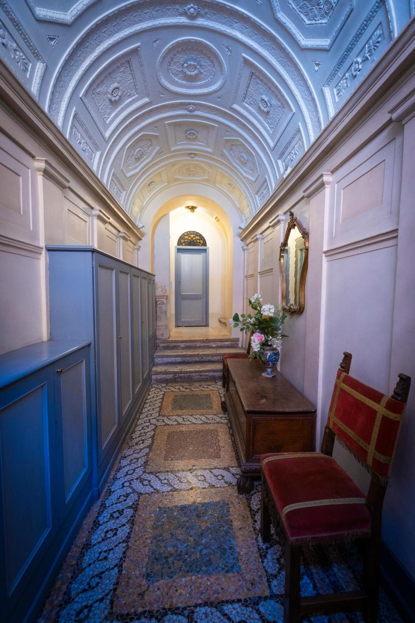 Barberini Apt Close To Fontana Di Trevi Roma Eksteriør bilde